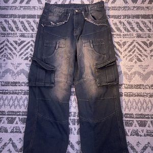 32x32 distressed cargo jeans